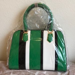 🖤💚Green Striped Purse💚🖤